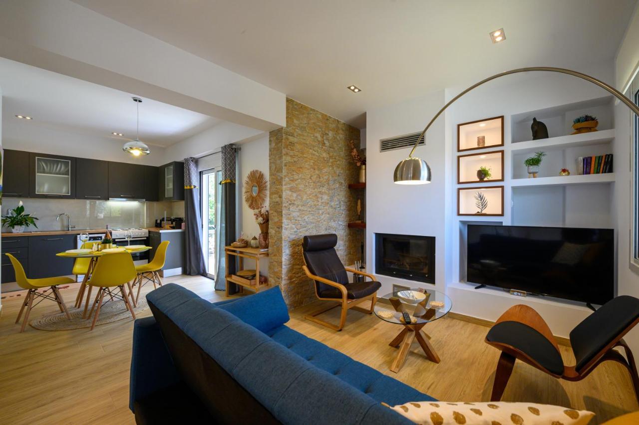 Chic Apartment In Nature, 5-Min Walk To The Beach كالاماتا المظهر الخارجي الصورة