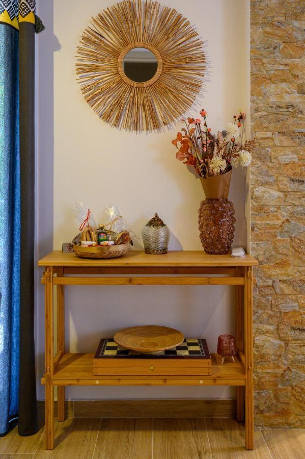 Chic Apartment In Nature, 5-Min Walk To The Beach كالاماتا المظهر الخارجي الصورة