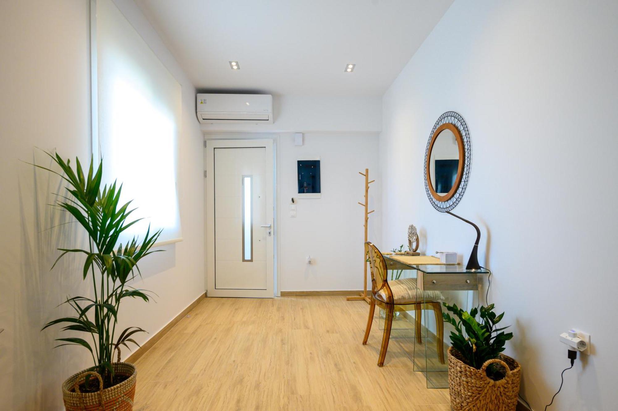 Chic Apartment In Nature, 5-Min Walk To The Beach كالاماتا المظهر الخارجي الصورة